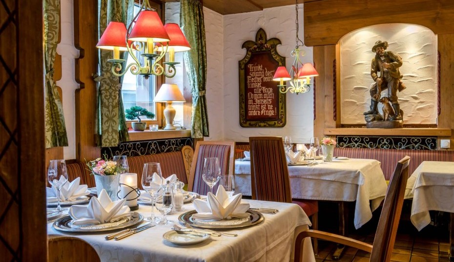 Restaurant Gedeckter Tisch 1