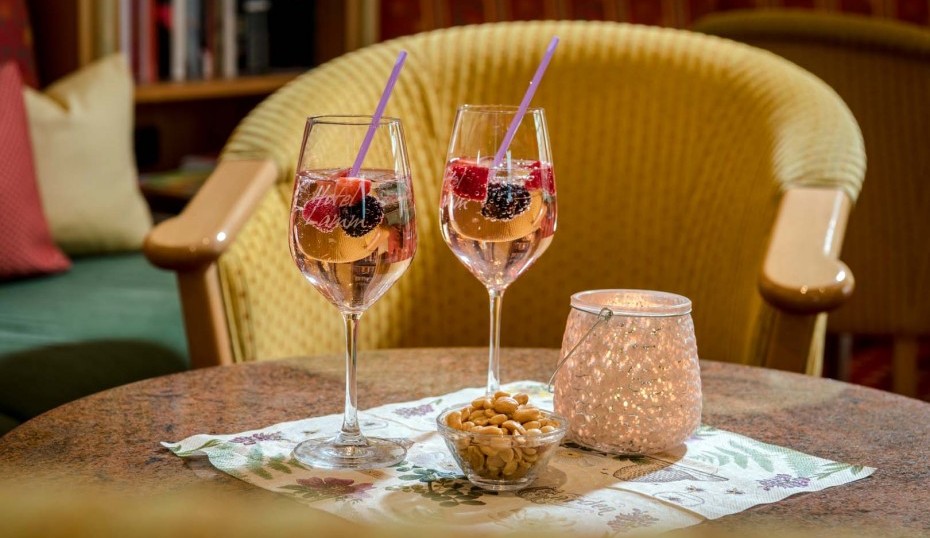 Lobby Rezeption Empfang Eingang Empfangscocktail