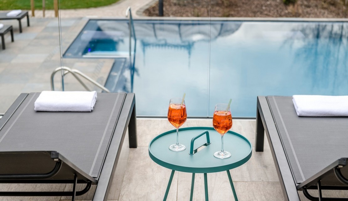 Pool Ansichten Blick