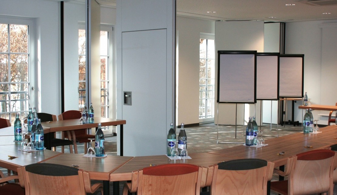 Tagungsraeume8-9-teilbar-Neubau-Tagungshotel-Hotel-Lamm-Heimbuchenthal-Spessart
